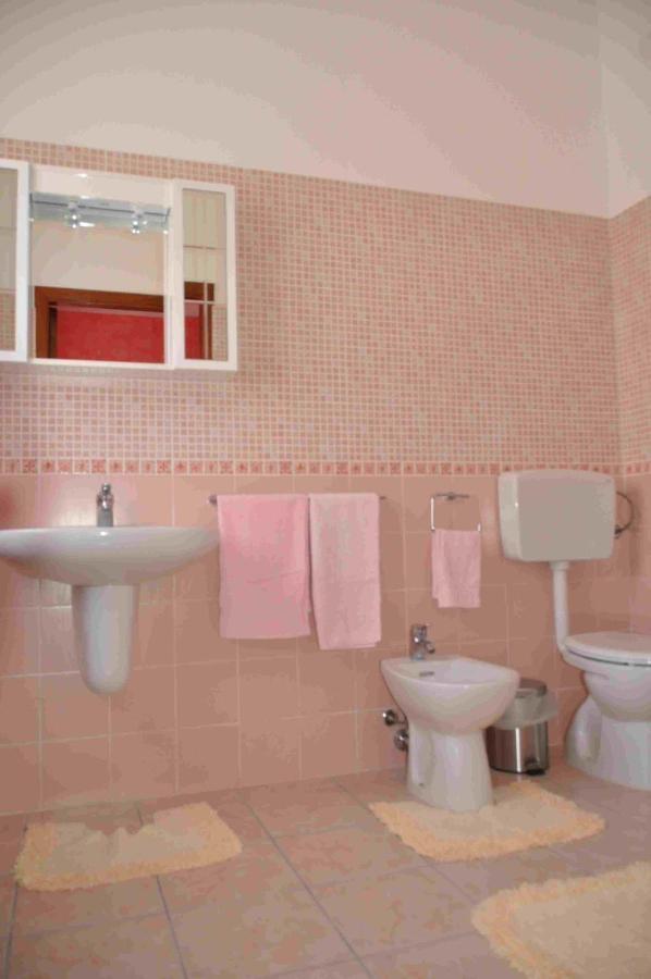 B&B Il Gabbiano SantʼAntìoco Екстериор снимка