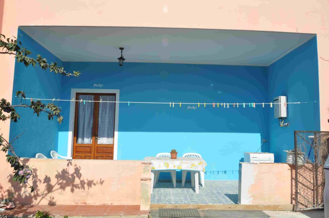 B&B Il Gabbiano SantʼAntìoco Екстериор снимка